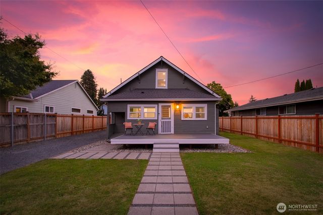 1924 4th Street, Marysville, WA 98270