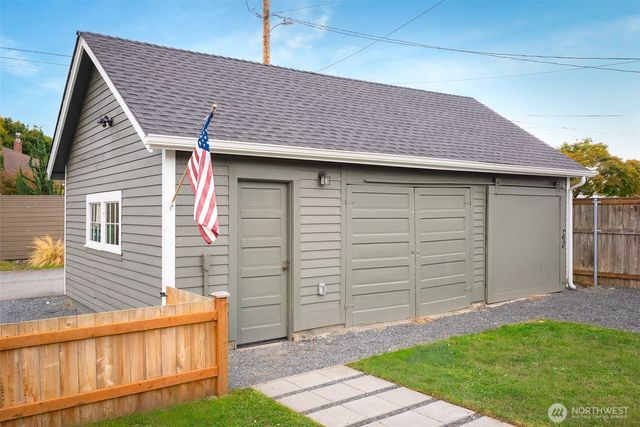 1924 4th Street, Marysville, WA 98270