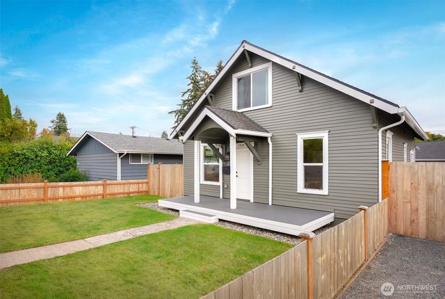 1924 4th Street, Marysville, WA 98270