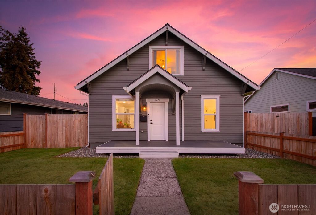 1924 4th Street, Marysville, WA 98270