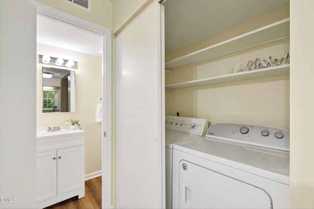 1240 Jamestown Court, Cary, NC 27511