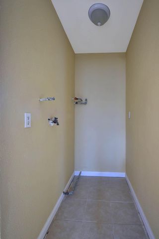 176 Manzanillo Street, Woodlake, CA 93286