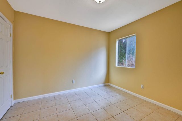 176 Manzanillo Street, Woodlake, CA 93286