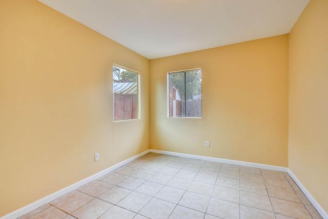 176 Manzanillo Street, Woodlake, CA 93286