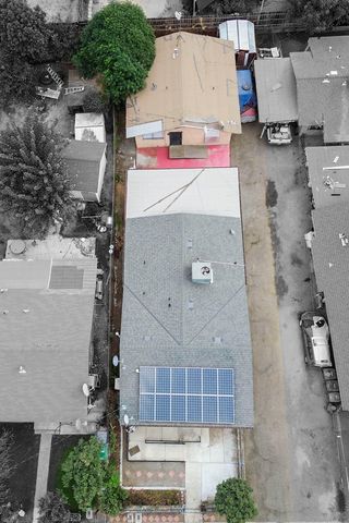 176 Manzanillo Street, Woodlake, CA 93286