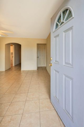 176 Manzanillo Street, Woodlake, CA 93286