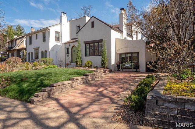 444 Carswold Drive, Clayton, MO 63105