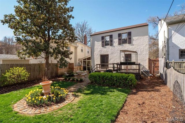 444 Carswold Drive, Clayton, MO 63105