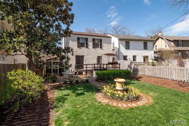 444 Carswold Drive, Clayton, MO 63105