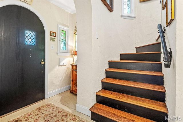 444 Carswold Drive, Clayton, MO 63105