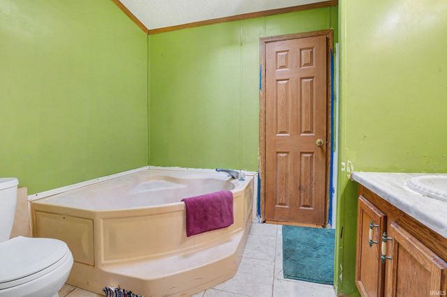 60076 County Road 9, Elkhart, IN 46517