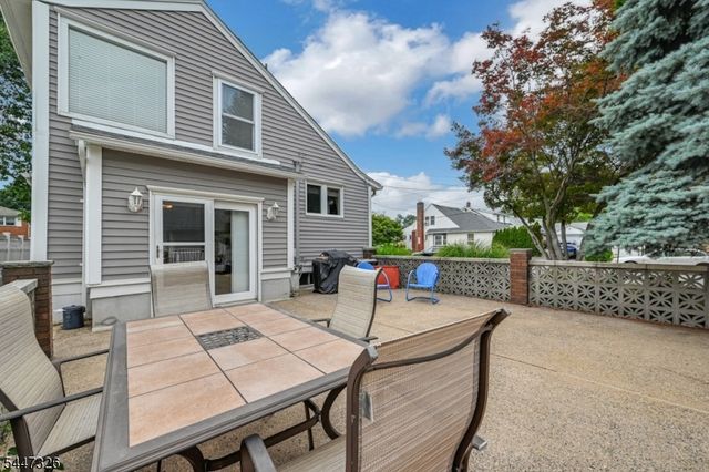 1 Buena Vista Ave, Hawthorne Boro, NJ 07506