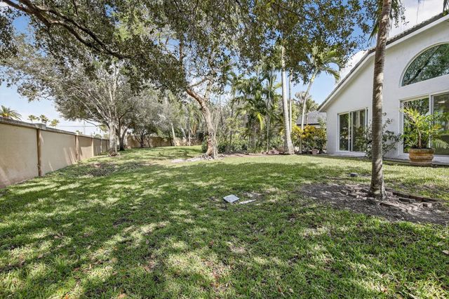 16695 SW 1st Street, Pembroke Pines, FL 33027