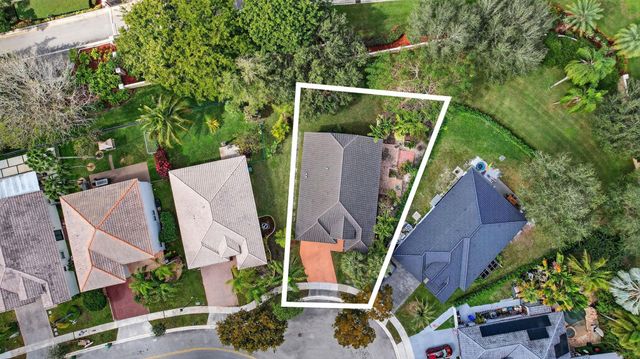 16695 SW 1st Street, Pembroke Pines, FL 33027