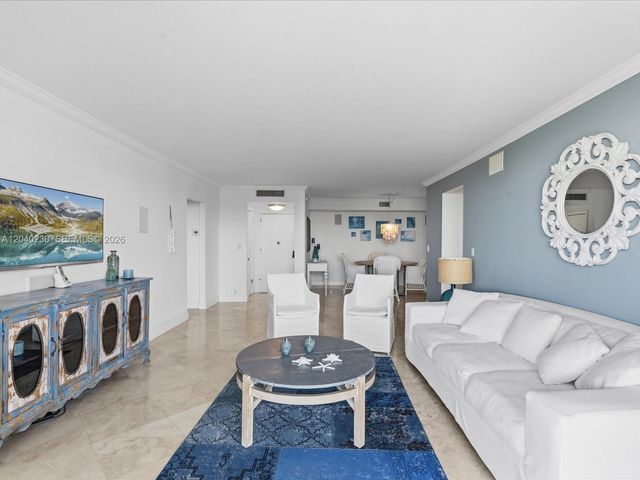 1121 Crandon Blvd E1205, Key Biscayne, FL 33149