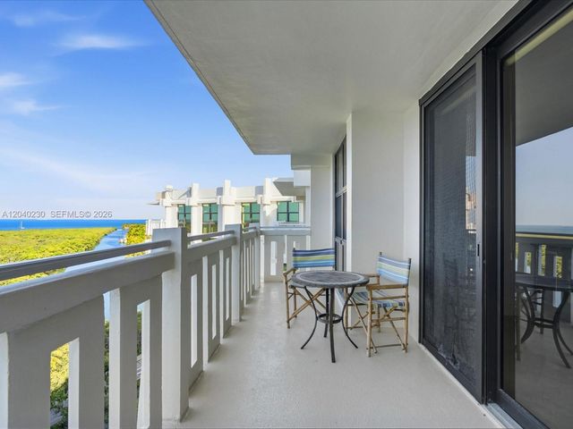 1121 Crandon Blvd E1205, Key Biscayne, FL 33149