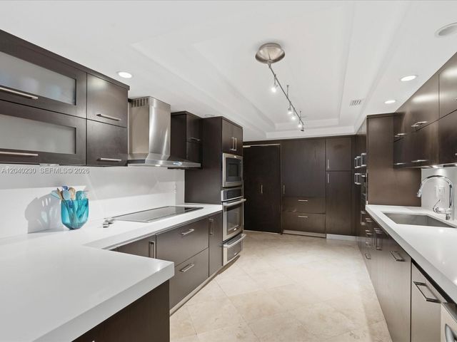1121 Crandon Blvd E1205, Key Biscayne, FL 33149
