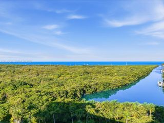 1121 Crandon Blvd E1205, Key Biscayne, FL 33149