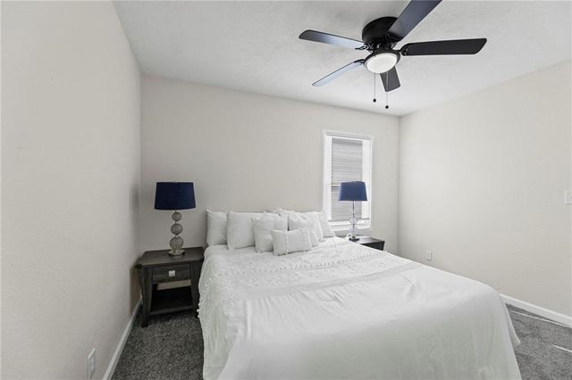 1323 E 21st Street, Lawrence, KS 66046