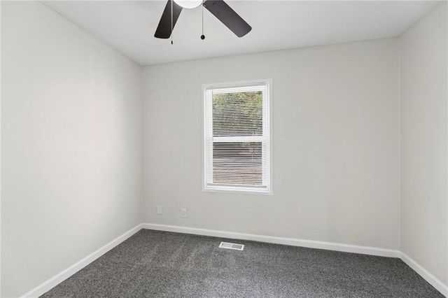 1323 E 21st Street, Lawrence, KS 66046