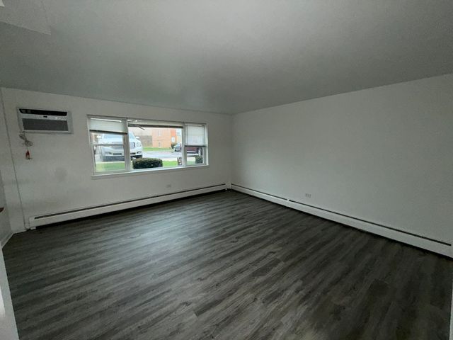 9595 Maple Drive GN, Rosemont, IL 60018