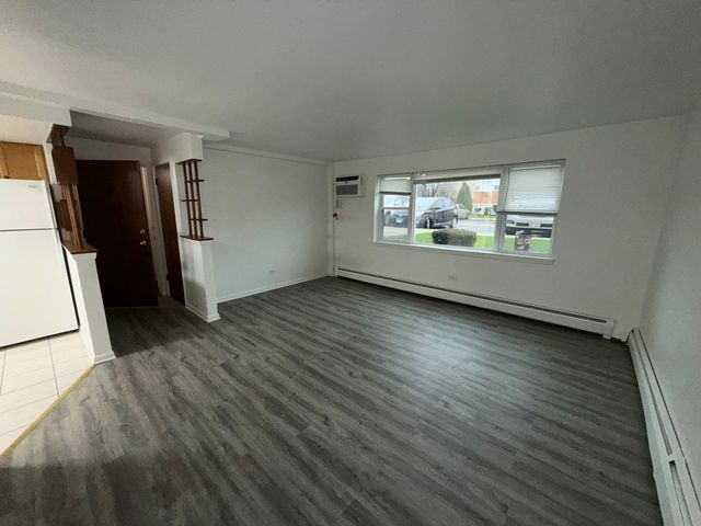 9595 Maple Drive GN, Rosemont, IL 60018