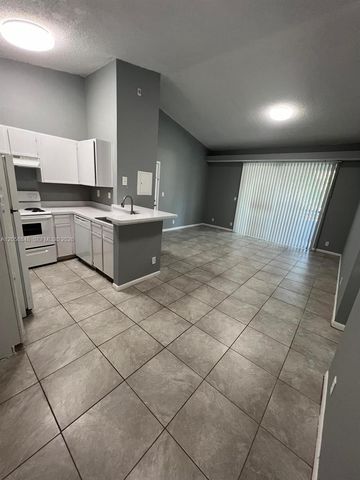 631 Lyons Rd 12201, Coconut Creek, FL 33063