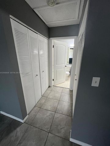 631 Lyons Rd 12201, Coconut Creek, FL 33063