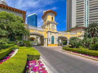 2747 Paradise Road 902, Las Vegas, NV 89109