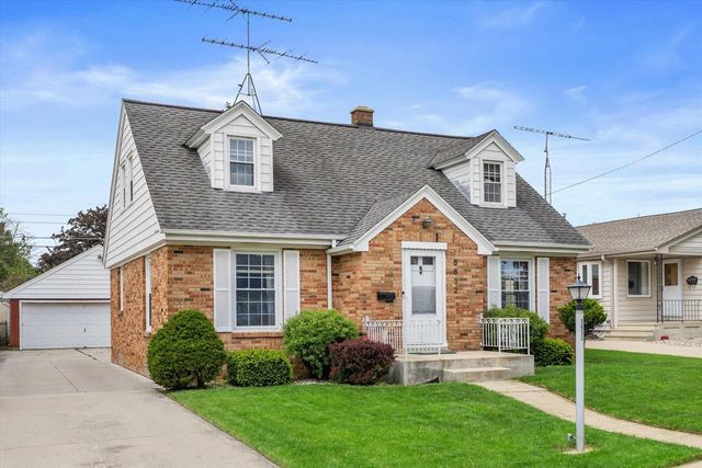 5632 Pershing BOULEVARD, Kenosha, WI 53144