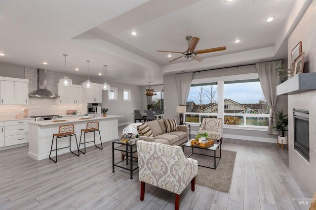 1618 W Tenzing St, Nampa, ID 83686