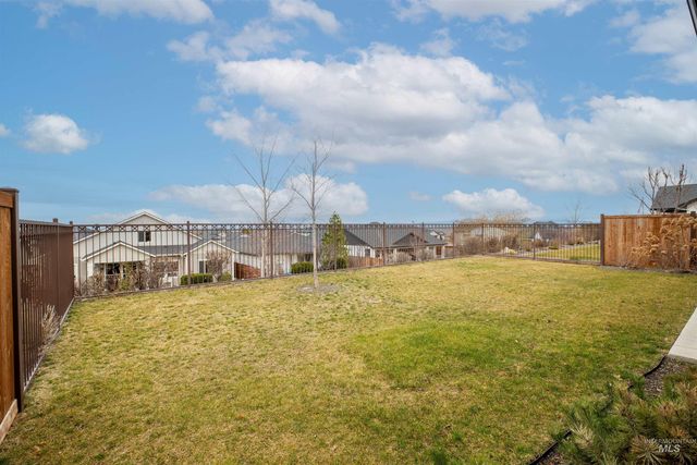 1618 W Tenzing St, Nampa, ID 83686