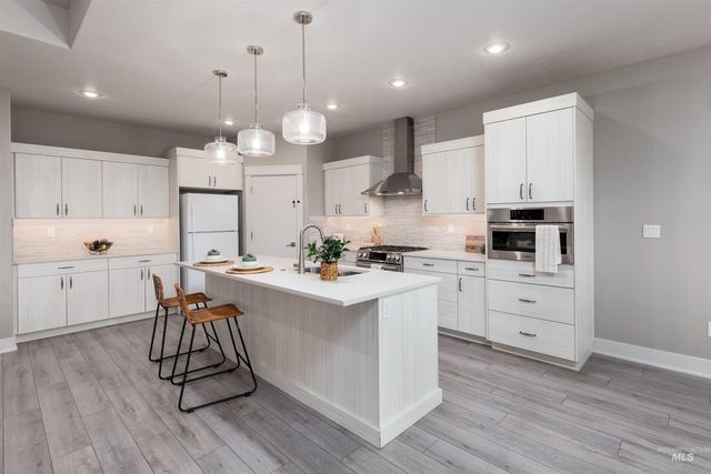 1618 W Tenzing St, Nampa, ID 83686