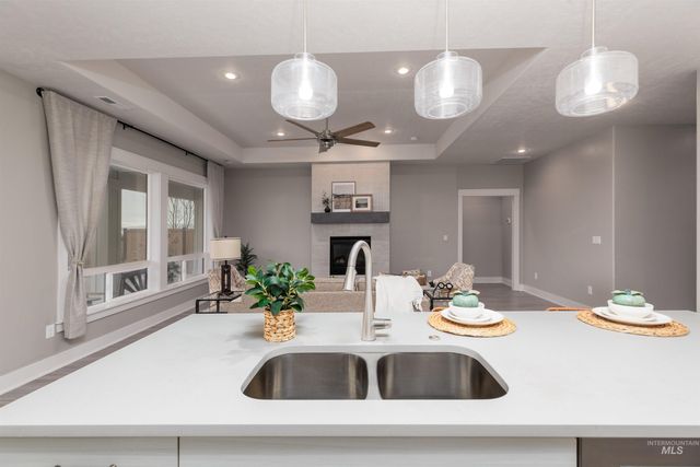 1618 W Tenzing St, Nampa, ID 83686