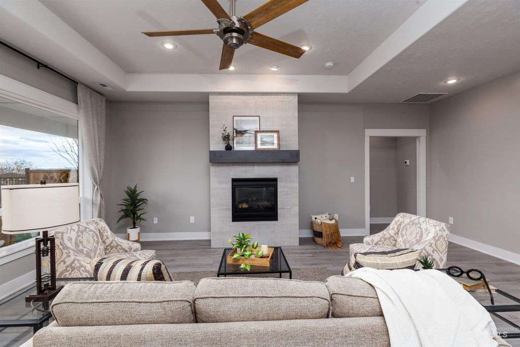 1618 W Tenzing St, Nampa, ID 83686