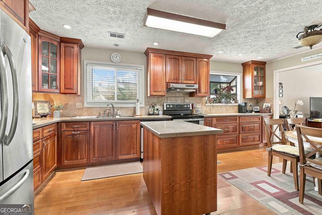 508 Raintree Hill, Peachtree City, GA 30269