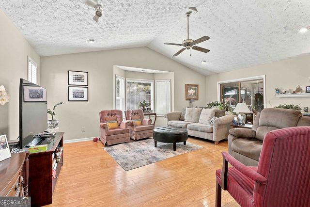 508 Raintree Hill, Peachtree City, GA 30269