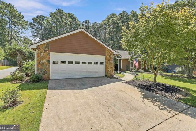 508 Raintree Hill, Peachtree City, GA 30269