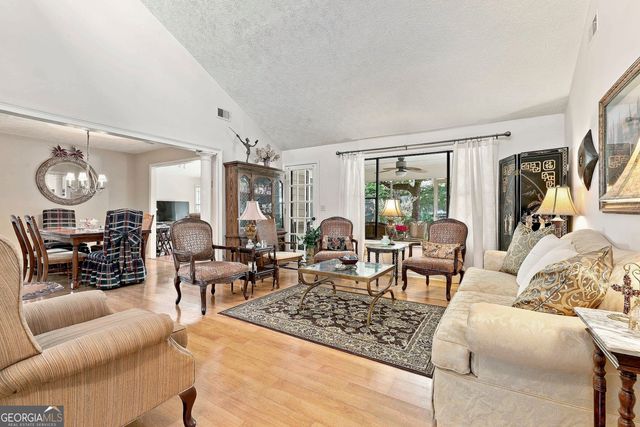 508 Raintree Hill, Peachtree City, GA 30269