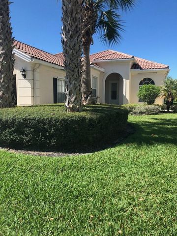 8984 SE Hawks Nest Court, Hobe Sound, FL 33455