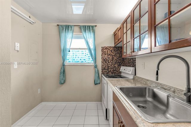 1700 NE 191st Street 508, Miami, FL 33179