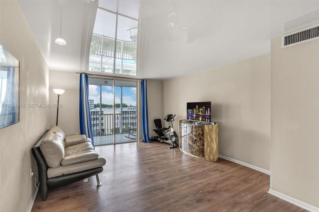 1700 NE 191st Street 508, Miami, FL 33179