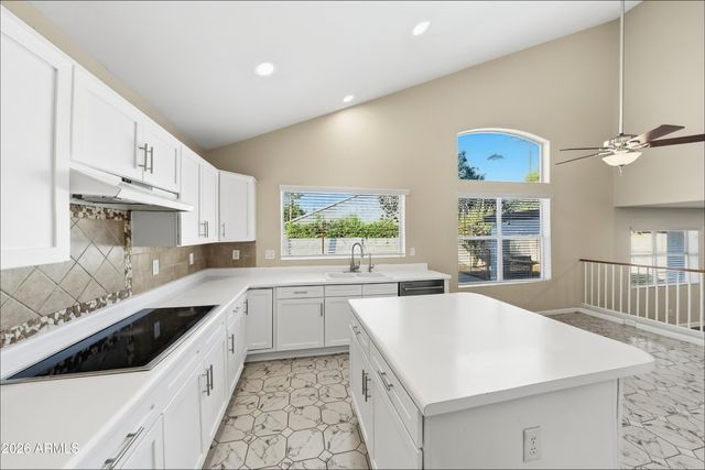 1202 E LIGHTHOUSE Court, Gilbert, AZ 85234