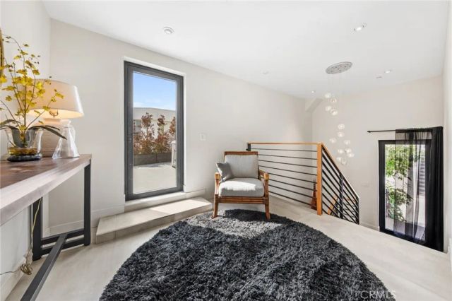 1479 Highgate, Los Angeles, CA 90042