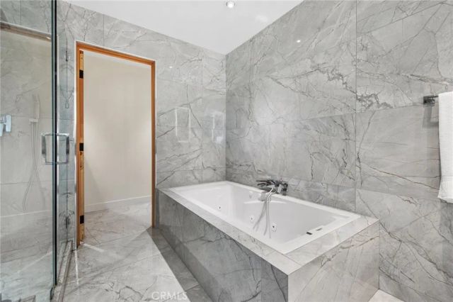 1479 Highgate, Los Angeles, CA 90042