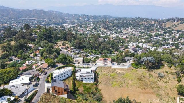 1479 Highgate, Los Angeles, CA 90042