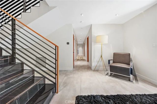 1479 Highgate, Los Angeles, CA 90042