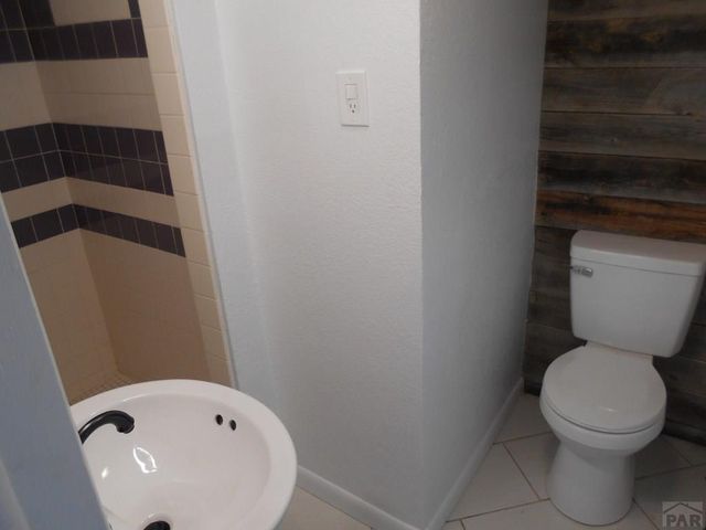 15 Circle Dr, La Junta, CO 81050