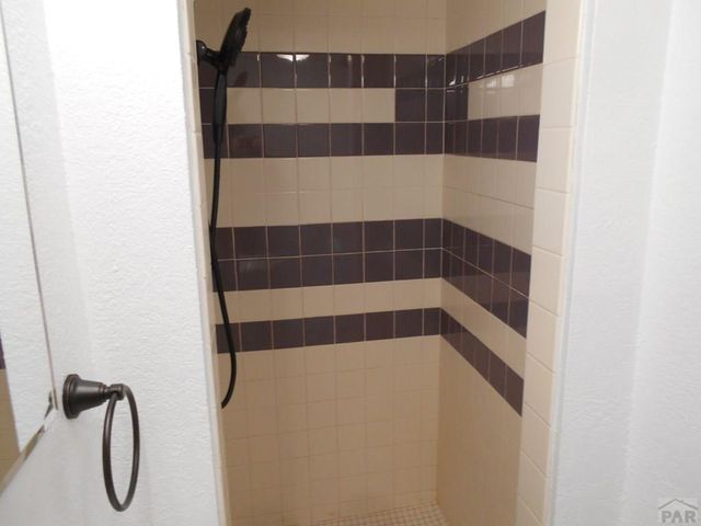 15 Circle Dr, La Junta, CO 81050