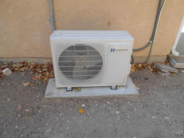 15 Circle Dr, La Junta, CO 81050